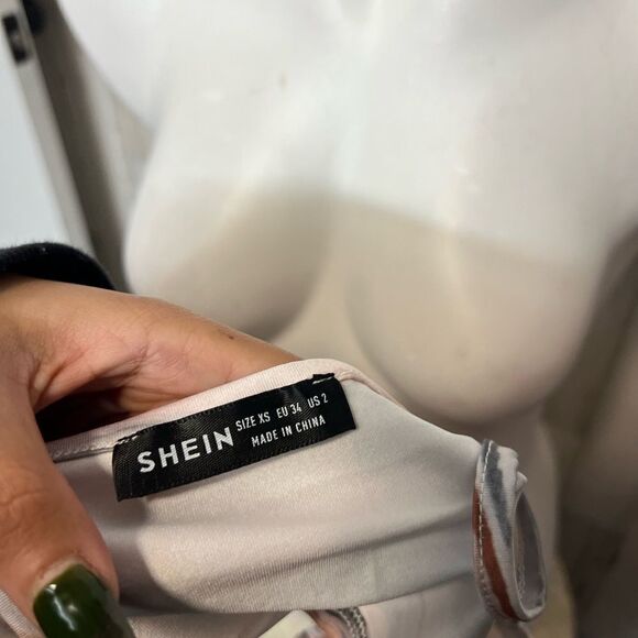 Two piece set - Picture 3 of 5